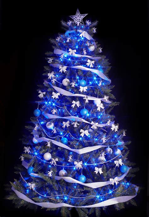 christmas tree in blue and white