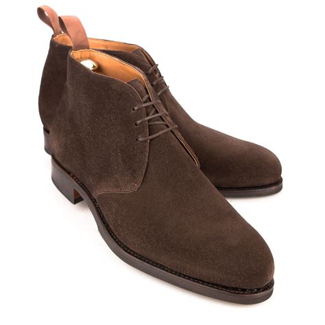 chukka boots in suede