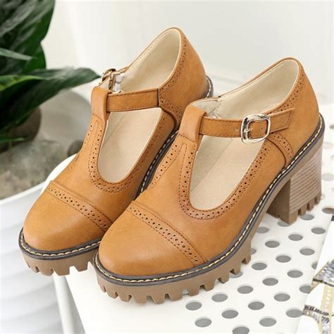 chunky shoes brown