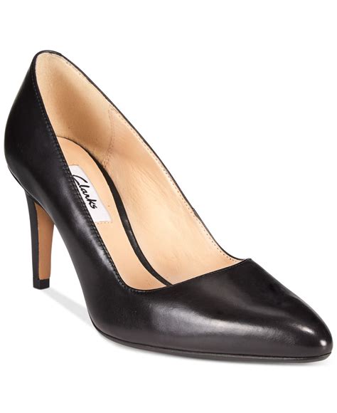 clarks pumps