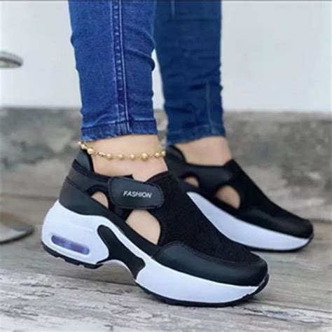 clearance sneakers for women