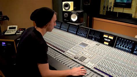 colleges for music production