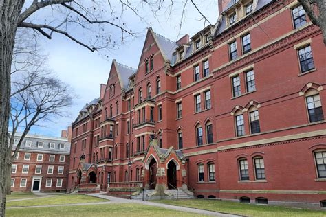 colleges that don't require foreign language