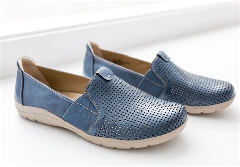 comfortable shoes women