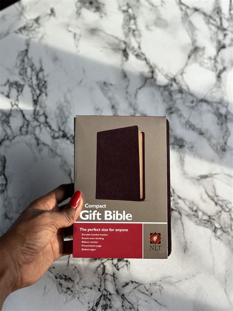 compact gift bible nlt Reader