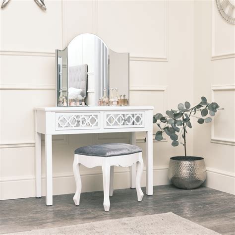 console table dressing