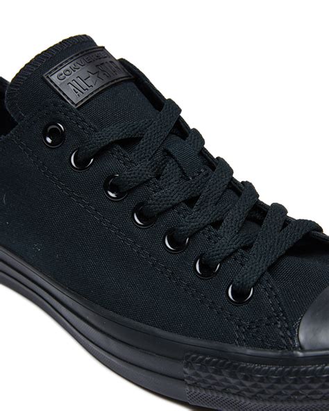 converse all black