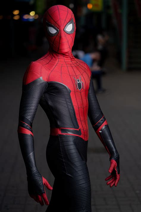 coolest spiderman suits