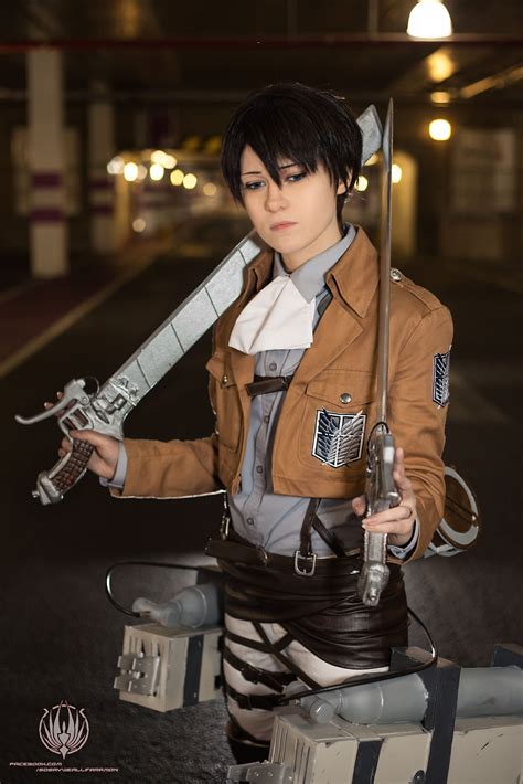 cosplay levi attack on titan