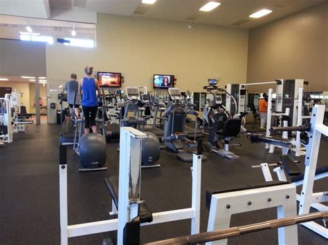 courts plus community fitness fargo nd