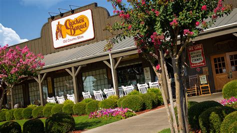 cracker barrel woodstock va