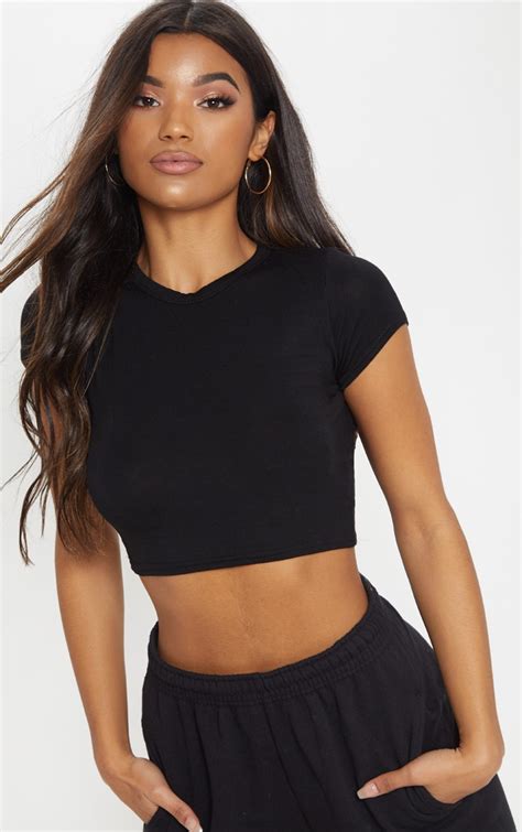 crop black shirt