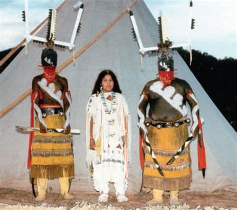 culture and customs of the apache indians Doc