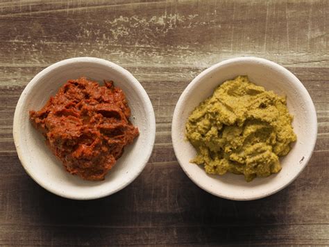 curry paste versus powder