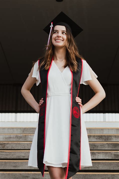 cute outfits for a graduation