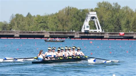 d1 rowing schools