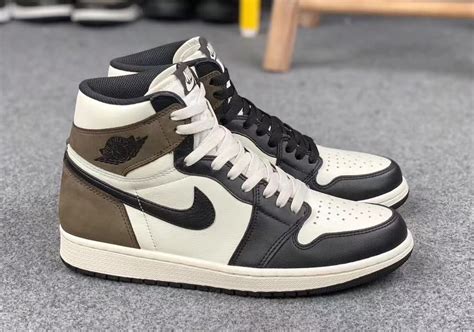 dark mocha jordan 1