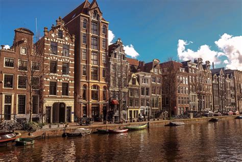 de grote stad amsterdam PDF