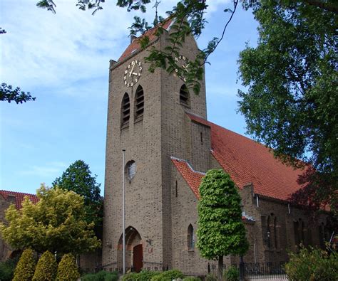 de kerk van de hh bonifacius en gezellen te leeuwarden PDF