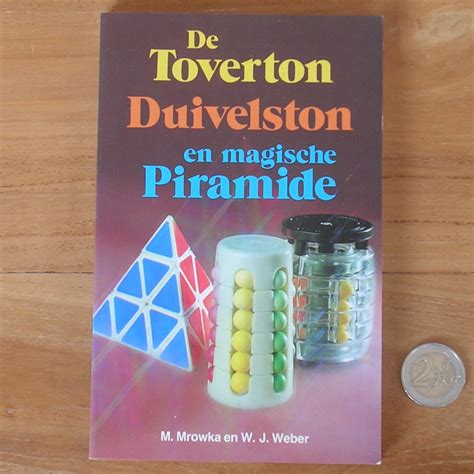 de toverton duivelston en magische piramide Epub