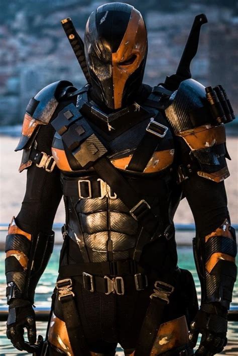 deathstroke classic suit