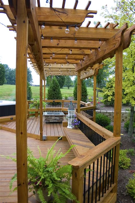 deck pergola