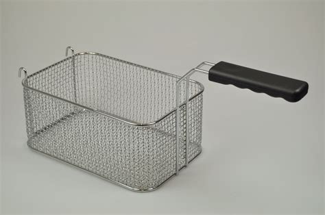 deep fryer with basket