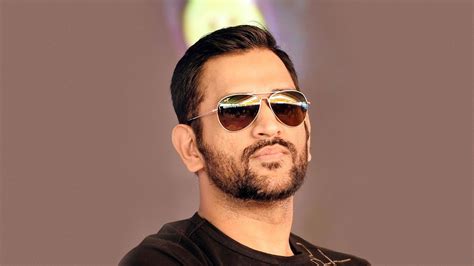 dhoni net worth