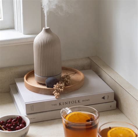 diffuser with essential oils