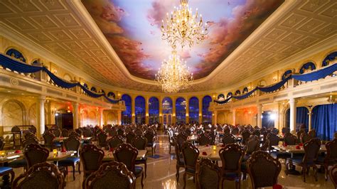 dining at magic kingdom