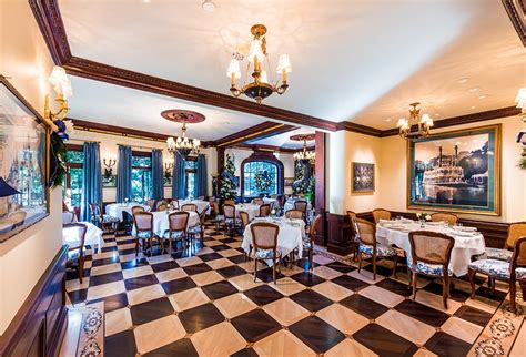 disneyland california club 33