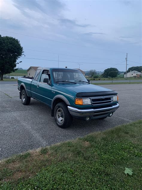 does a 1993 ford ranger xlt have a computer port