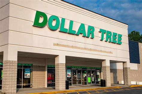 dollar tree misses expectations for q3 earnings