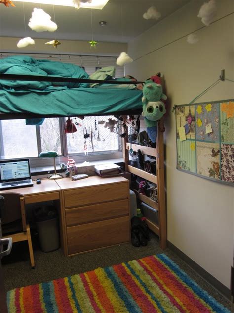 dorm case western reserve university