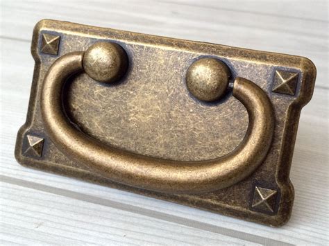 dresser drawer pulls