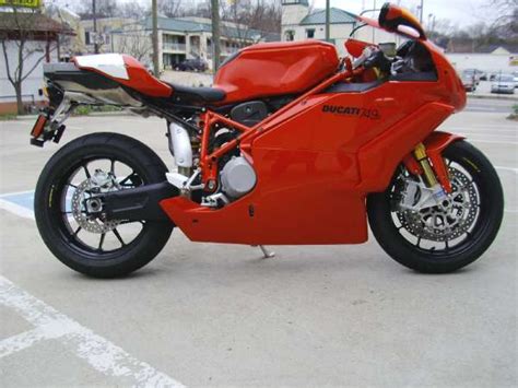 ducati 749r users manual pdf Doc