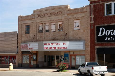 dunkin theater cushing ok