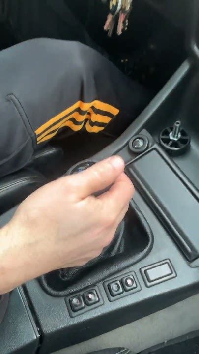 e30 auto to manual conversion Doc