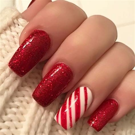 easy christmas nails