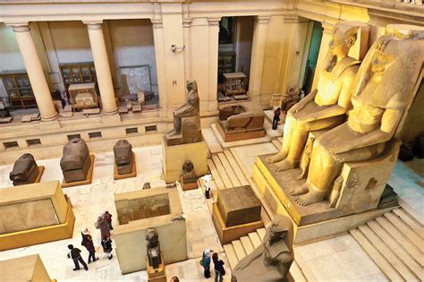 egyptian museum in cairo a walk through the alleys of ancient egypt Reader