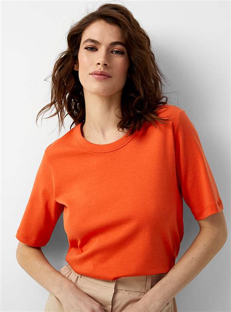 elbow length t shirt