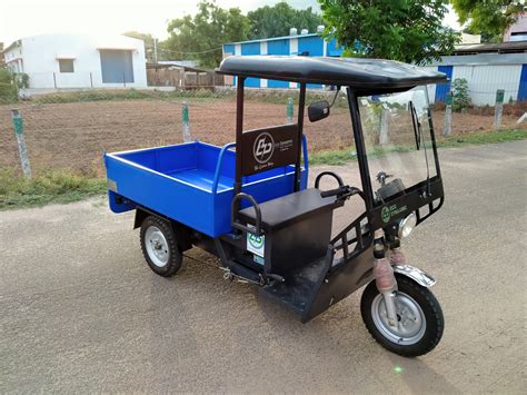 electric three wheeler loader