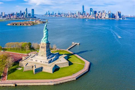 ellis island jersey city ny