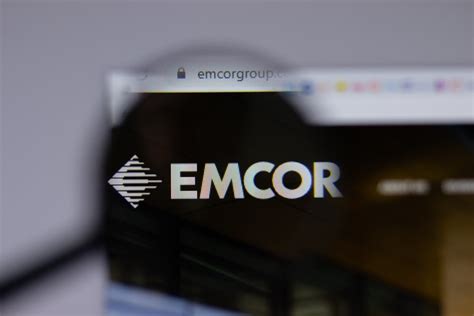 emcor group stock