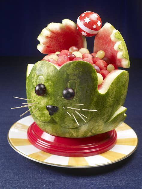 entertaining edibles 50 fun food sculptures for all occasions PDF