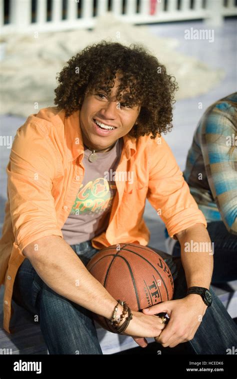 everything you need to know about the stars of high school musical 3 Kindle Editon