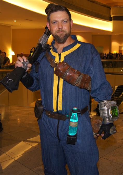 fallout shelter costume