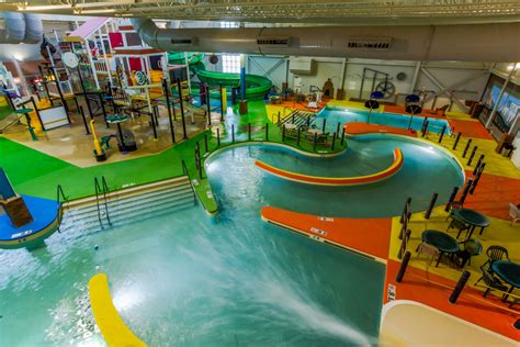 fargo hotels with water parks