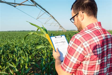 farm managers how many hours a week