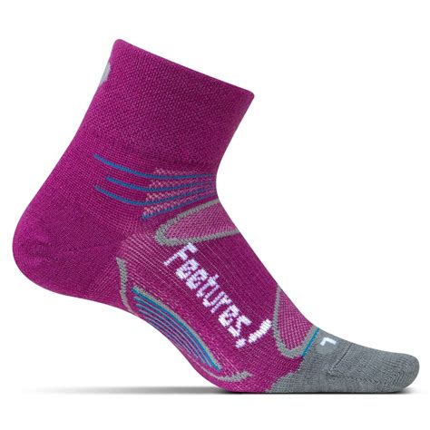 feetures running socks